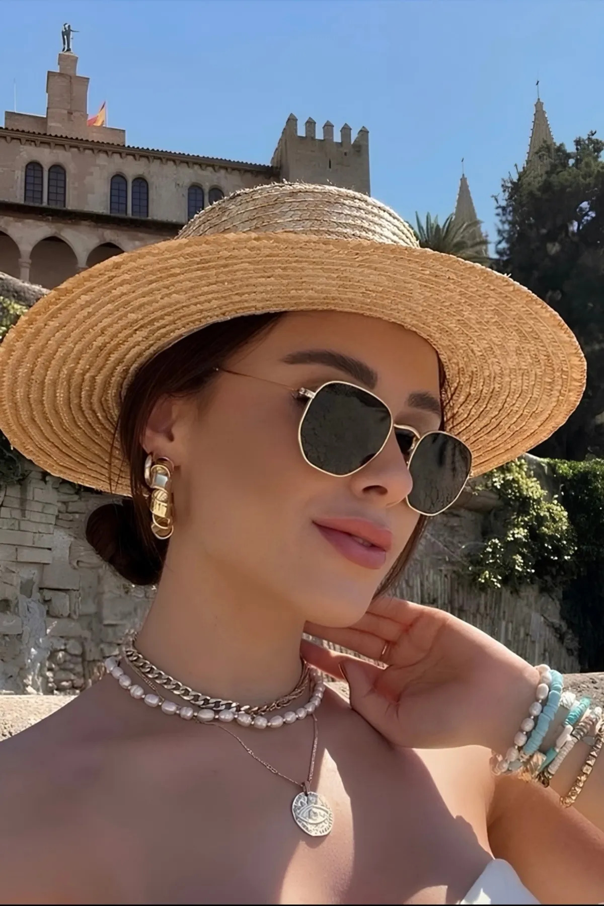 Chunky Frame Gold Metal Çerçeveli Beşgen Unisex Güneş Gözlüğü