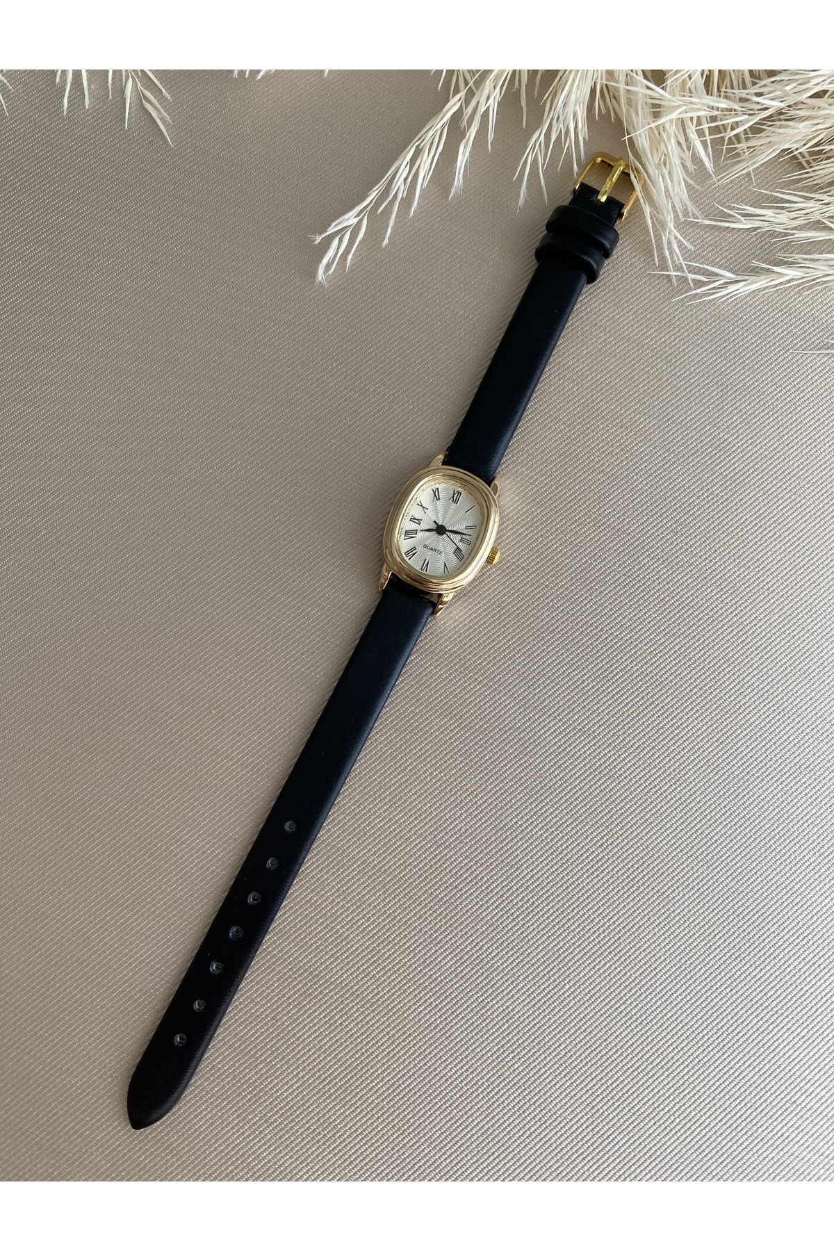 QUARTZ Retro Minimal Vintage Siyah Renk Kordon Kadın Kol Saati - Görsel 3