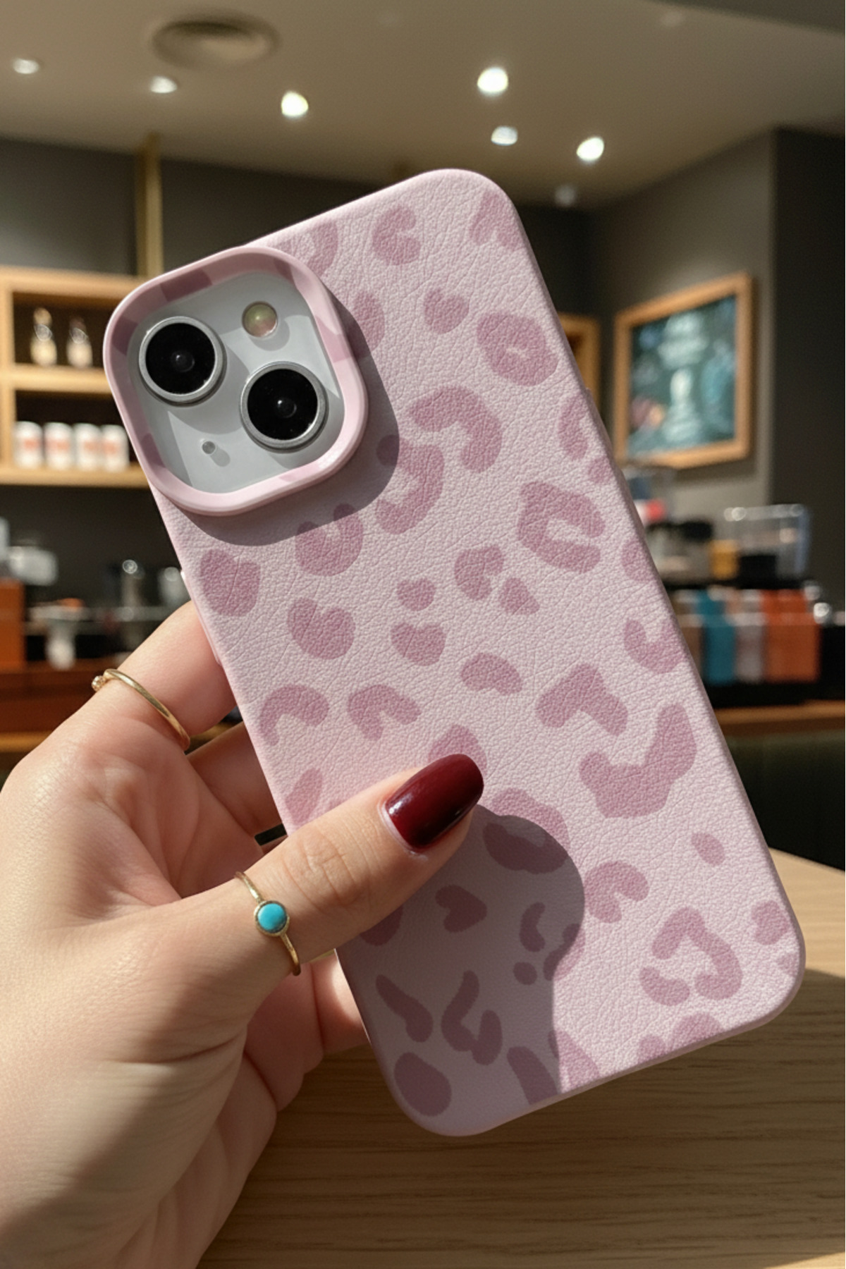 Fibaks iPhone 13/14/15 Kılıf Pembe Leopar Desenli Esnek İnce Yumuşak Silikon - Görsel 3