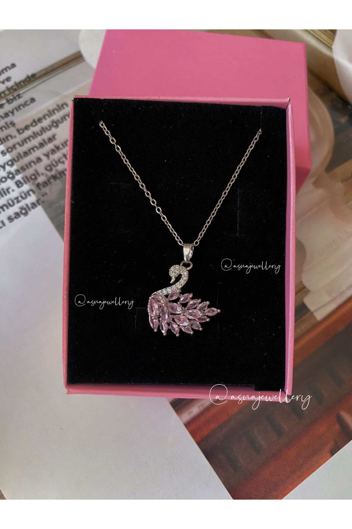 ASNA JEWELLERY Kadın Pembe Kuğulu Pink Swan Taşlı Gümüş Çelik Kolye kutusuz Fiyat