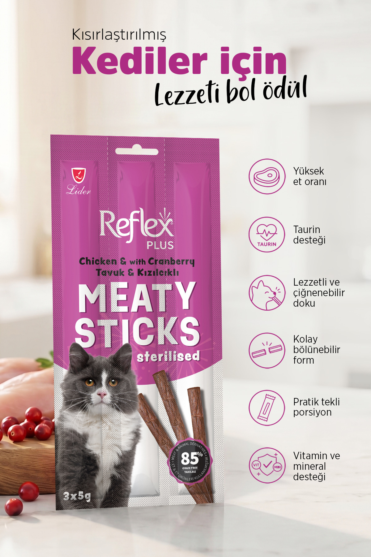 Reflex Plus Meaty Sticks Tavuklu ve Kızılcıklı Tahılsız Kısırlaştırılmış Kedi Ödül Çubuğu 3x5 Gr