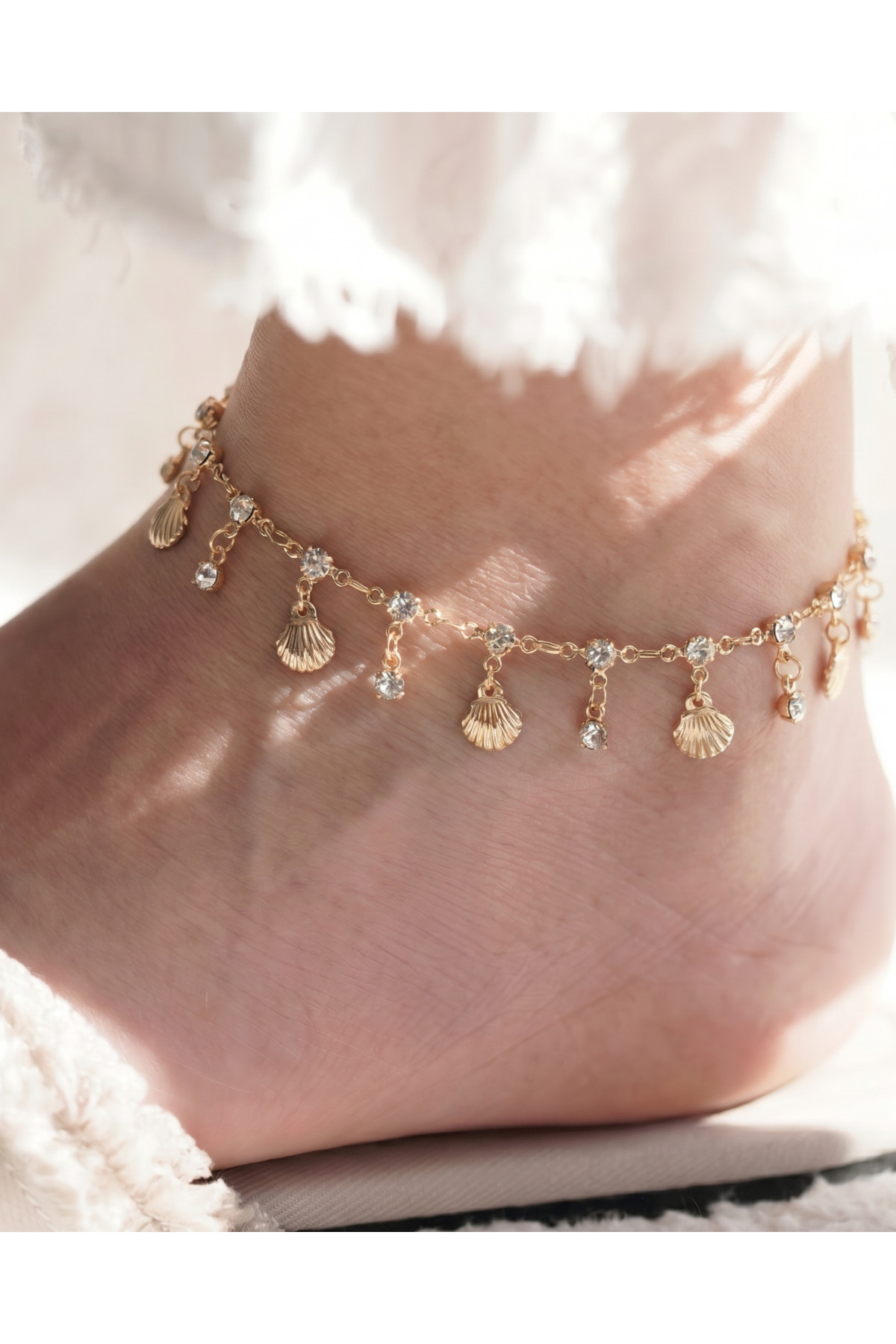 Gleemy accesories Gold renk Zirkon Taşlı İstiridye Tasarımlı Zarif Halhal