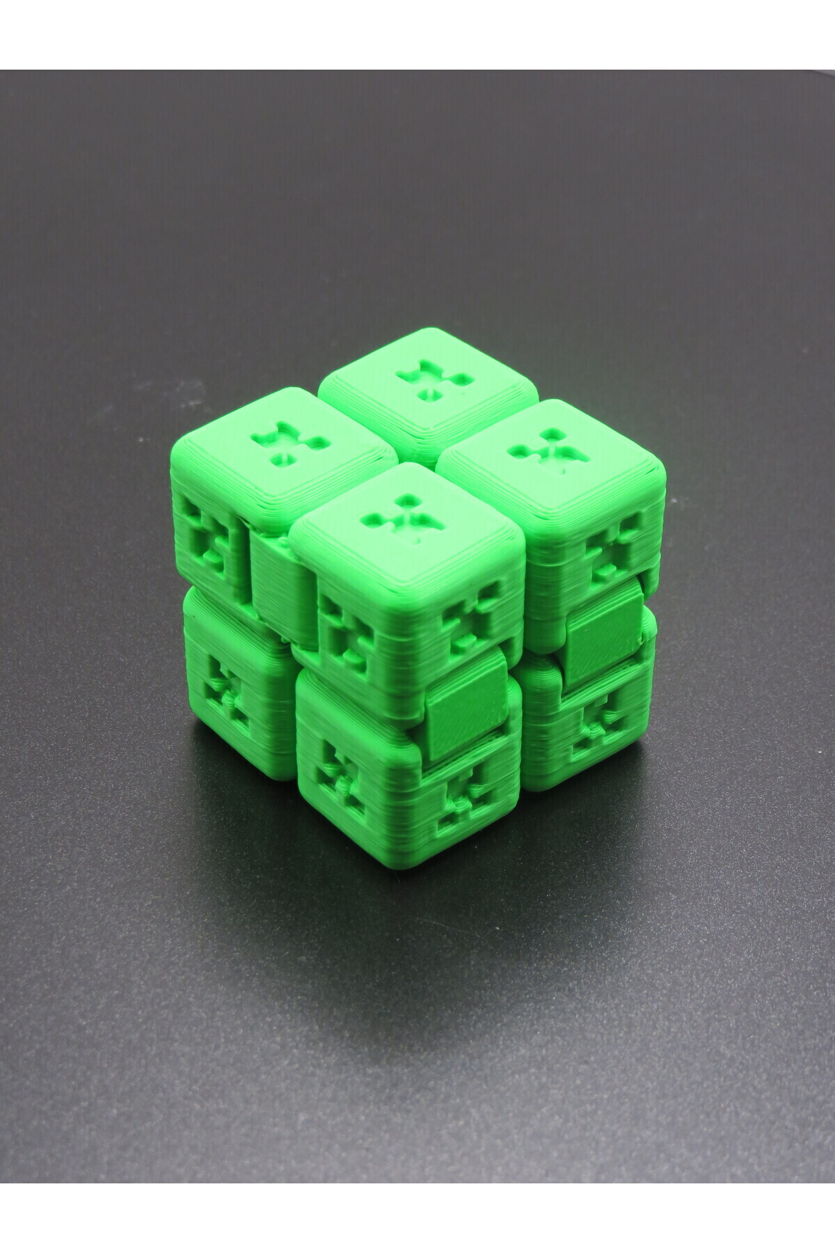 bgom 💚 Creeper Temalı Infinity Cube – Sonsuz Döngü Küpü