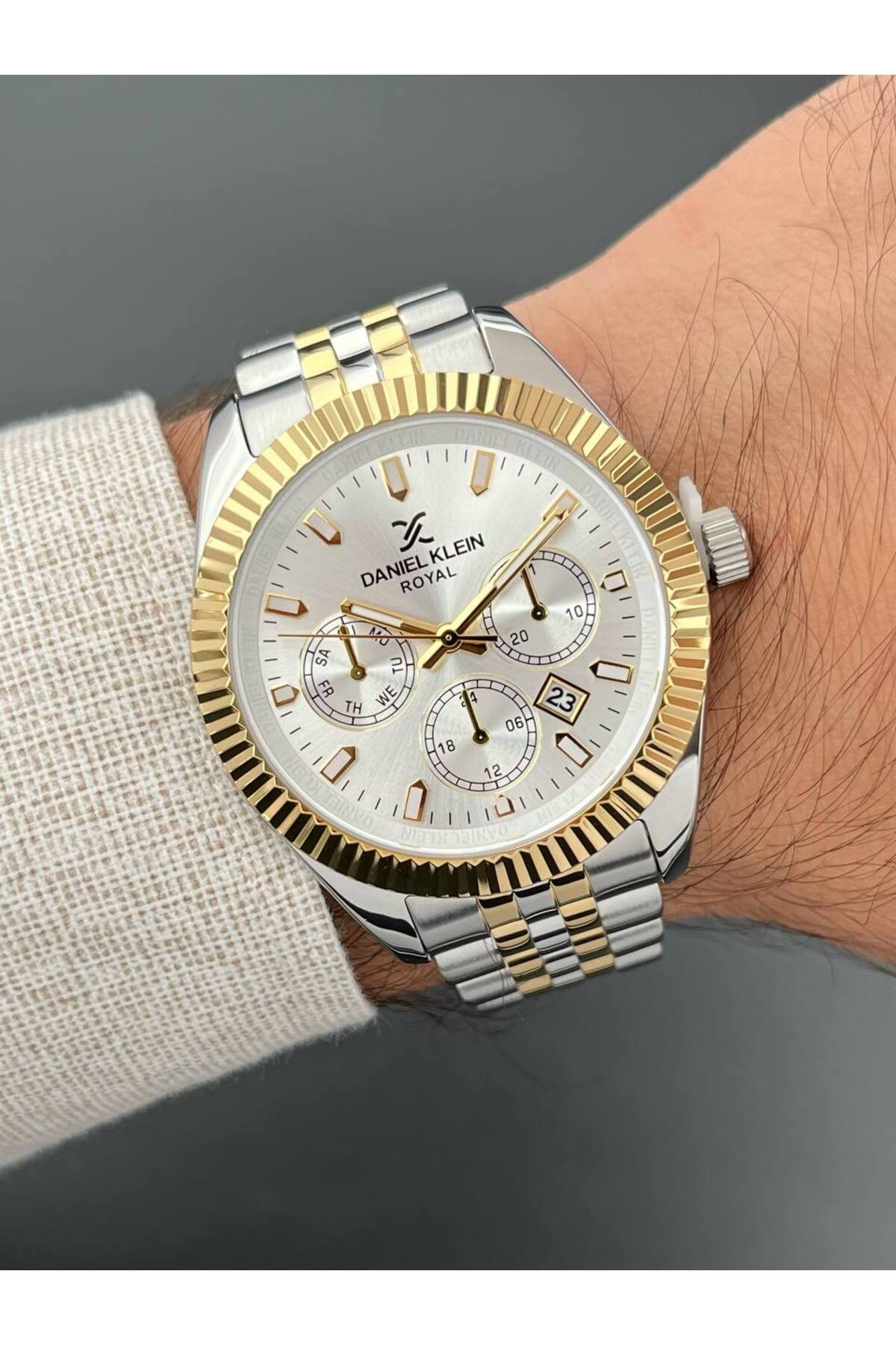 Daniel Klein Gold Gümüş Renk Erkek Kol Saati 3 ATM Su Geçirmezlik