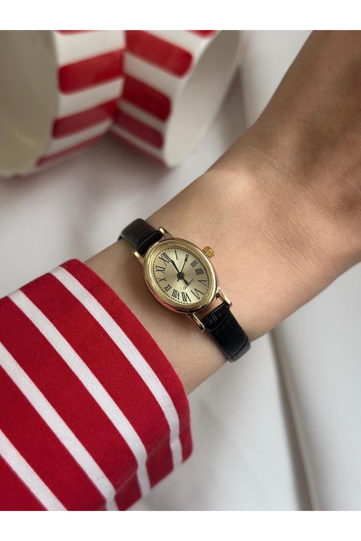 MERW Diana Model Siyah Vintage Seri Deri Kordon Kadın Kol Saati