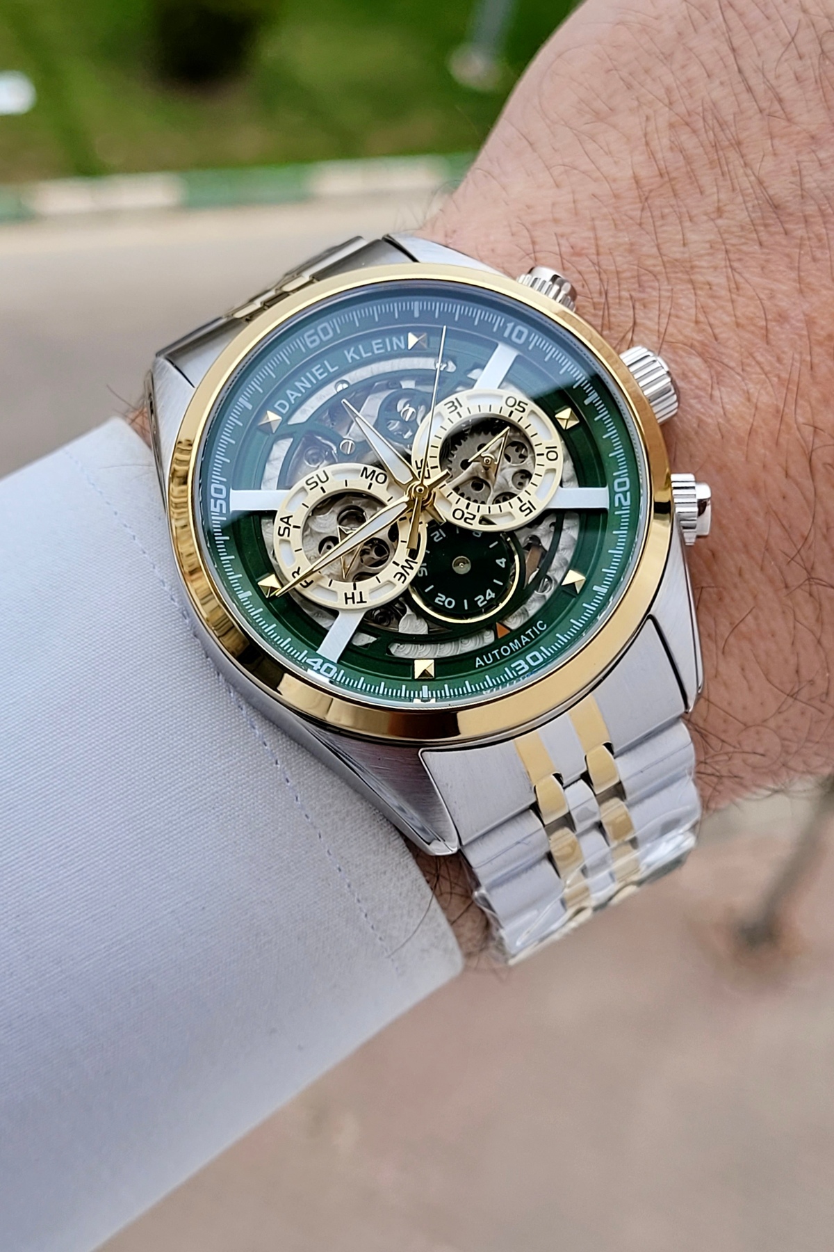 Daniel Klein Gold Gri Yeşil Renk Ayarlanabilir Kordonlu Otomatik 42 mm Fonksiyonel Erkek Kol Saati