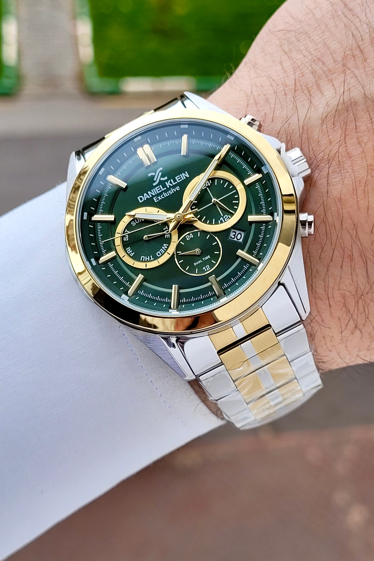 Daniel Klein Kadranı Yeşil Kordonu Gold Gümüş Renk 44 Mm İç Göstergeleri Aktif Erkek Kol Saati
