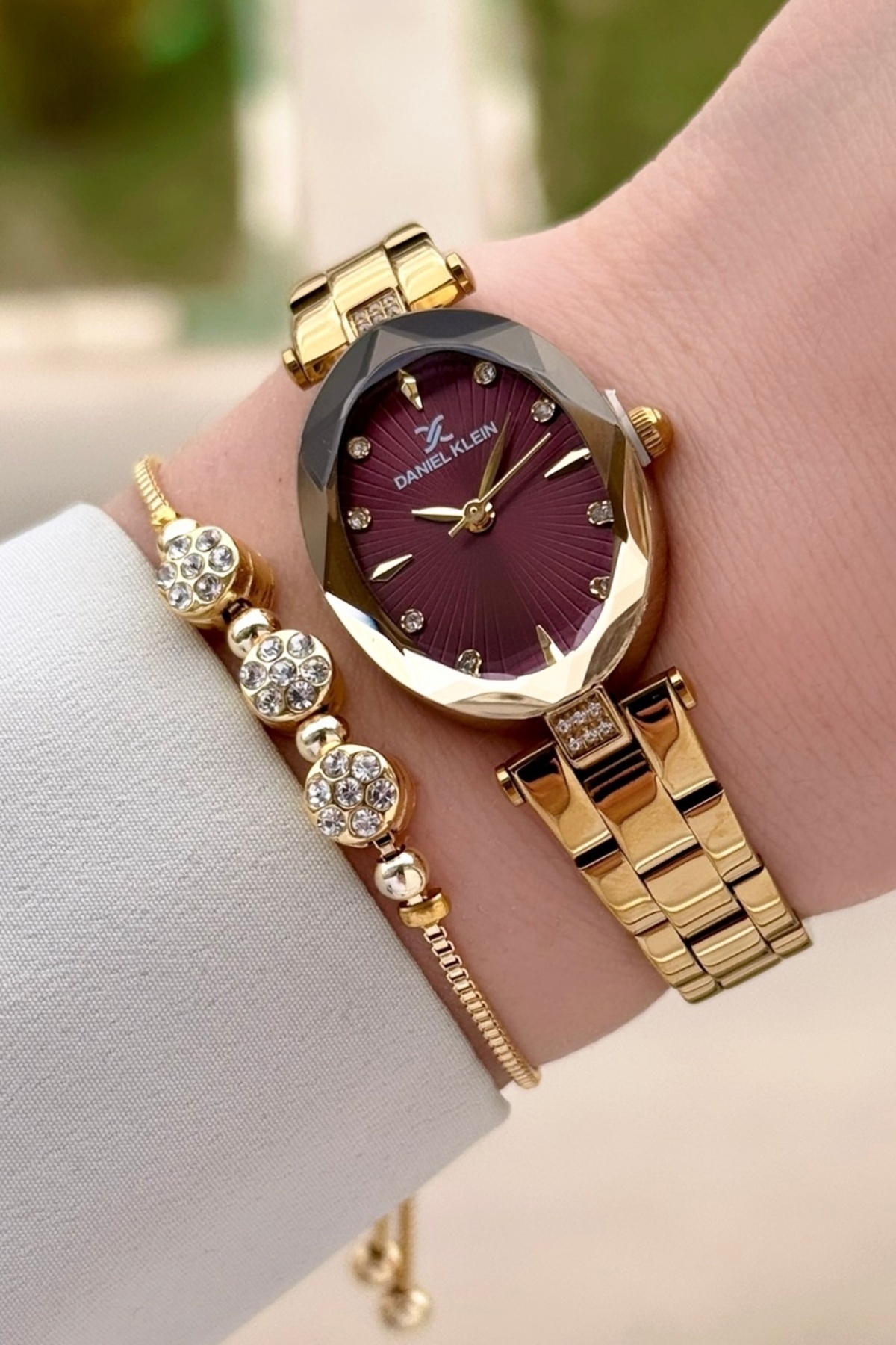 Daniel Klein Kadranı Bordo Kordonu Gold Renk 22 mm Kadın Kol Saati ve Bileklik