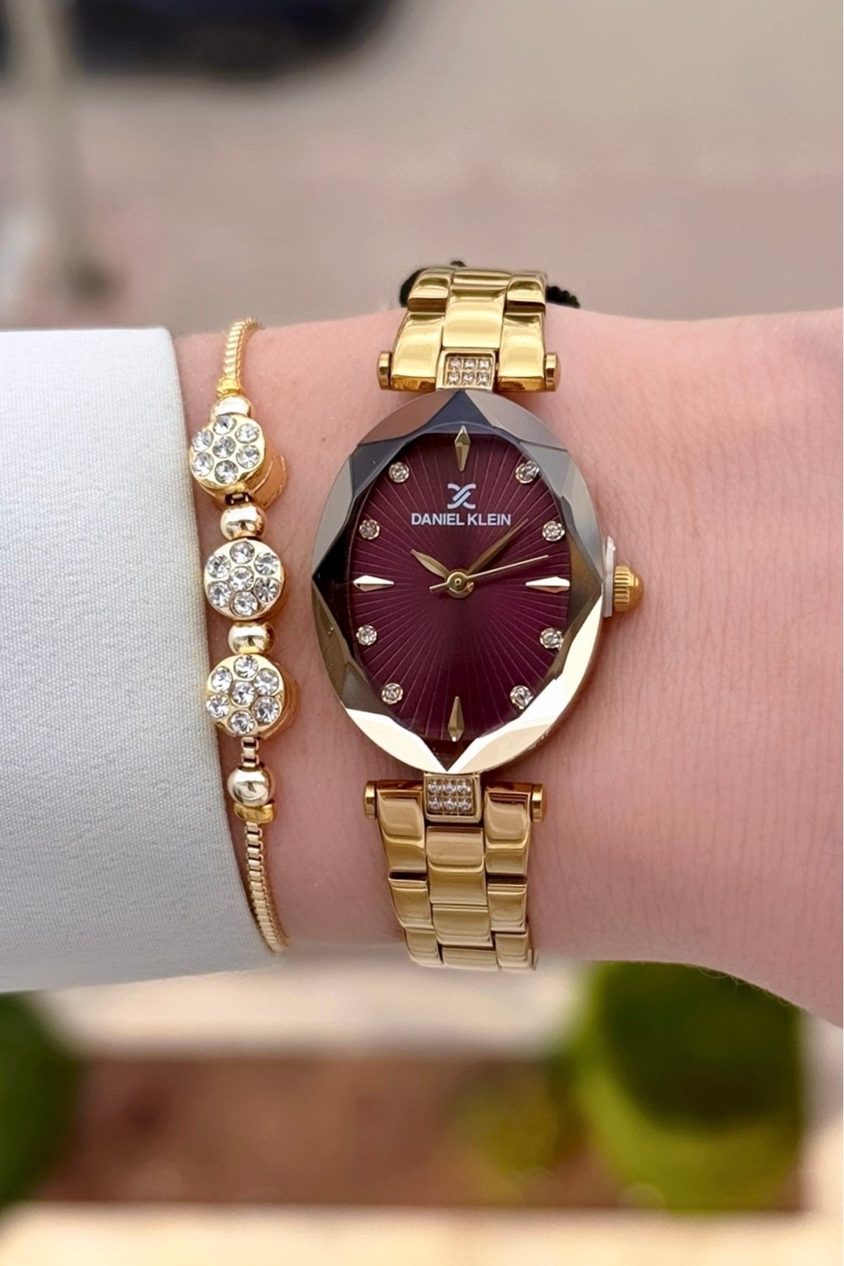 Daniel Klein Kadranı Bordo Kordonu Gold Renk 22 mm Kadın Kol Saati ve Bileklik - Görsel 3