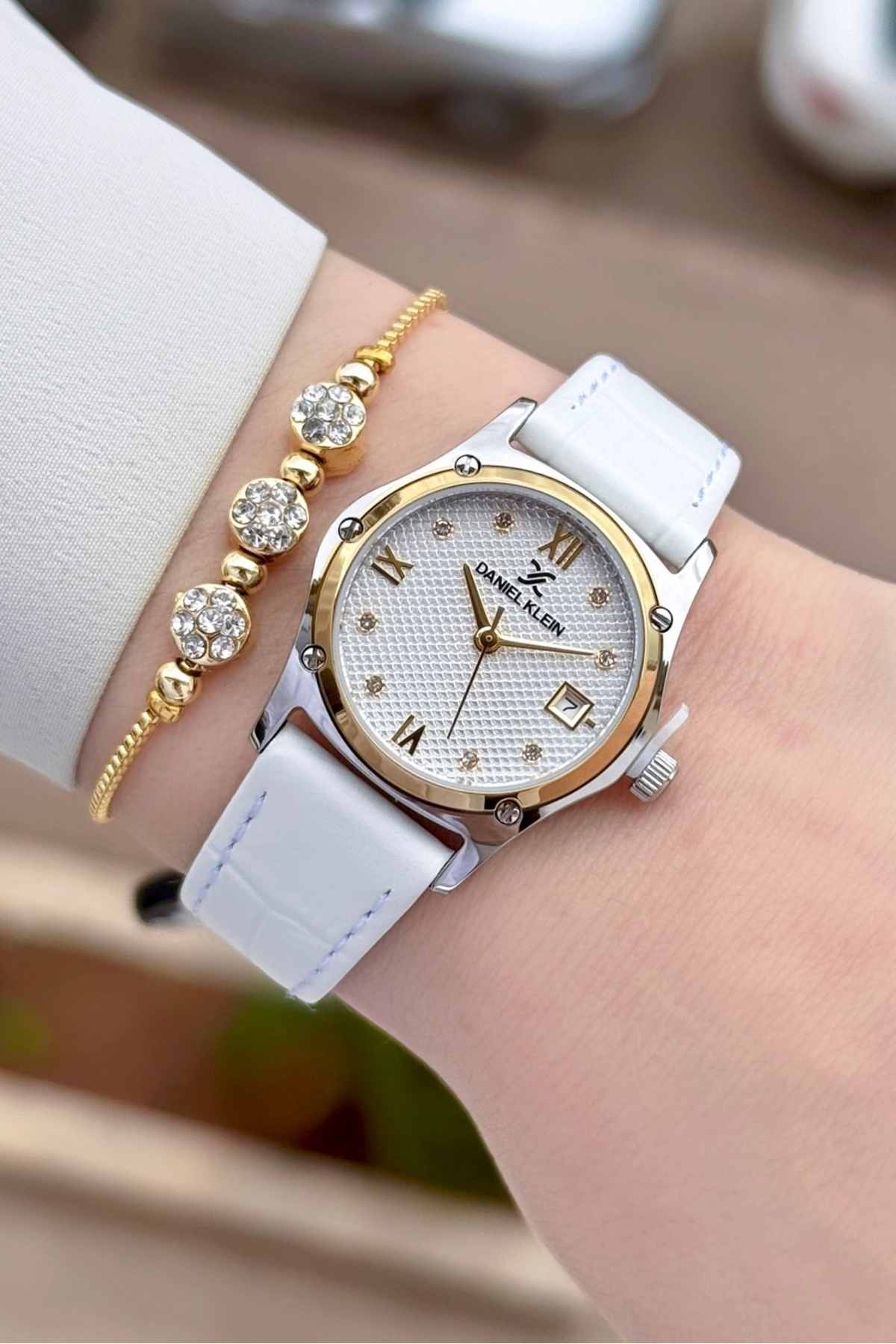 Daniel Klein Kasası Gold Gri Kordonu Beyaz Renk Ayarlanabilir Kordonlu 29 Mm Kadın Kol Saati - Görsel 3