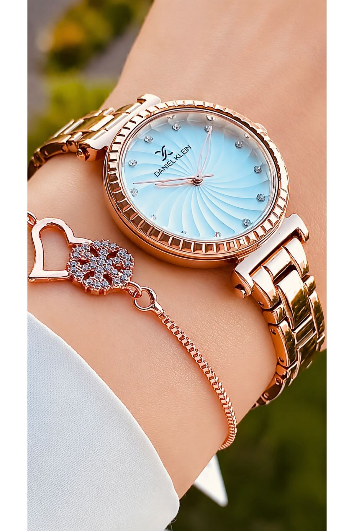 Daniel Klein Orijinal 2 Yıl Garantili Zirkon Taşlı Rose Gold Renk Kadın Kol Saati-Bileklik Hediyeli
