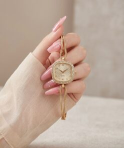 KLISHE Butik Kadın Çelik Saat Gold Renk Özel Tasarım Kare Kasa Vintage Old Money Lüks Zarif Şık Kadın Kol Saati | Limited Edition 2026