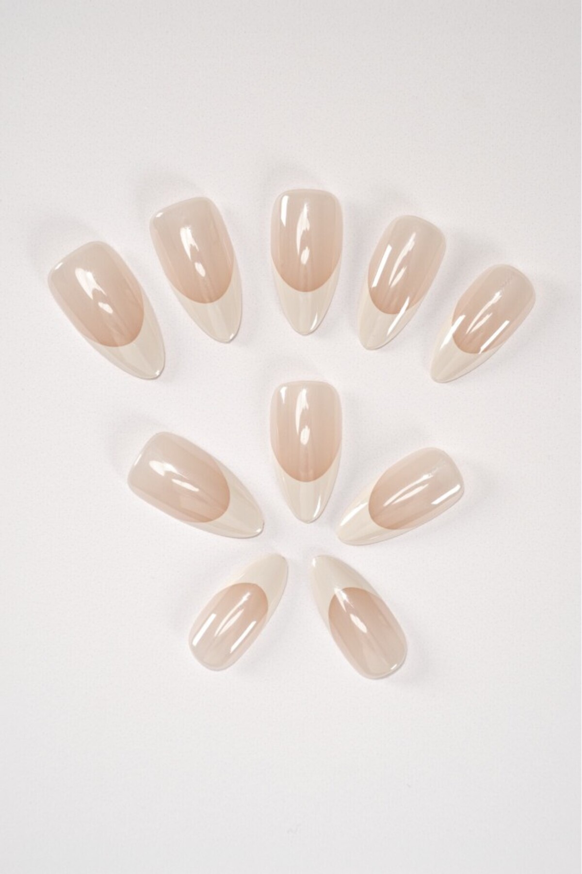 POP Beauty Takma Tırnak Seti & Zararsız Yapıştırıcı, Glazed Donut French Hailey Bieber