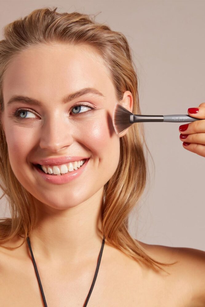 Alix Avien Aydınlatıcı Fırçası - Fan Brush - Görsel 2
