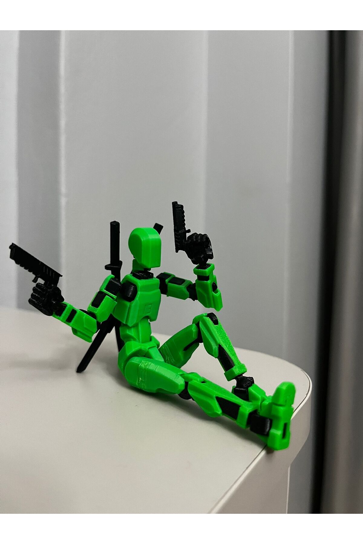 joybaskı Robot Dummy Oynar Eklemli Hareketli Oyuncak Aksiyon Figürü Bardak Hediyeli 3D 13 cm Yeşil Siyah