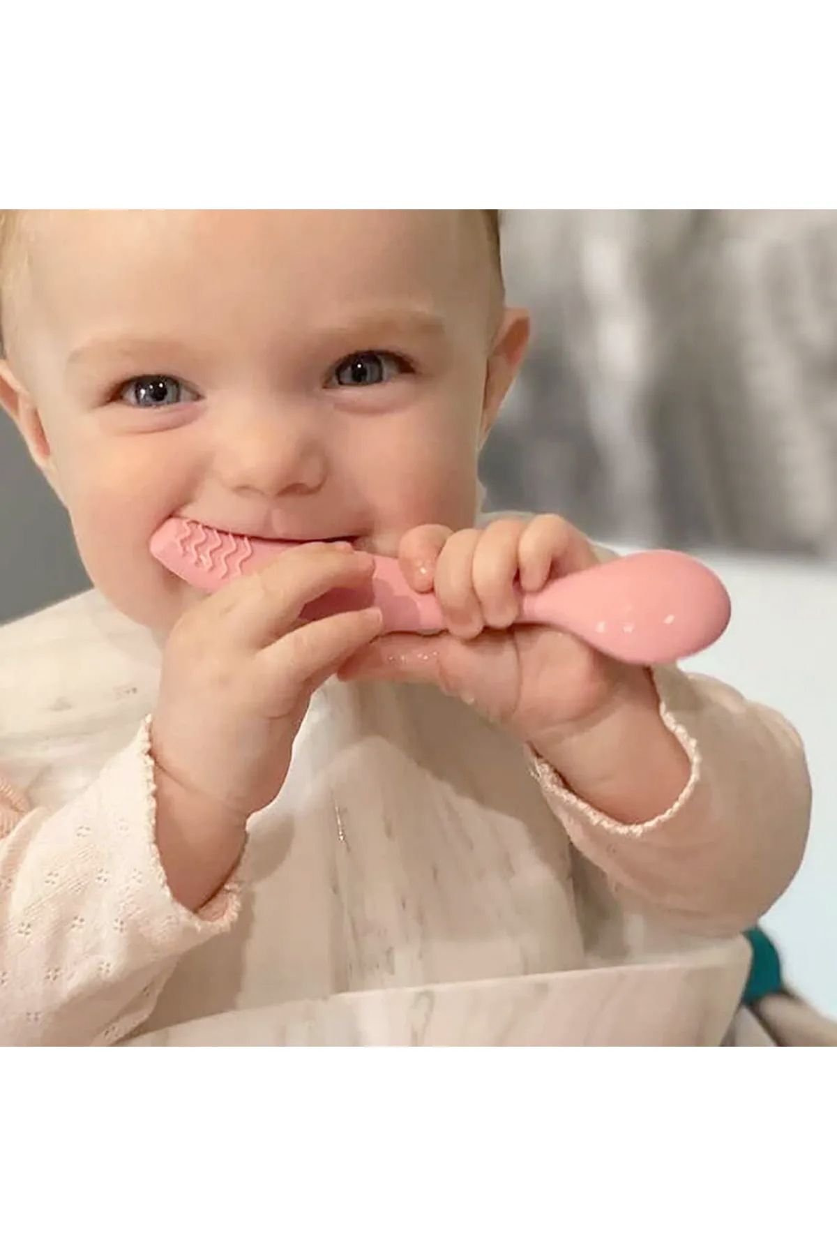 Meleni Baby 3'lü Silikon Beslenme Seti -silikon Mama Önlüğü, Vakumlu Tabak, Diş Kaşıyıcılı Kaşık Pembe - Görsel 2