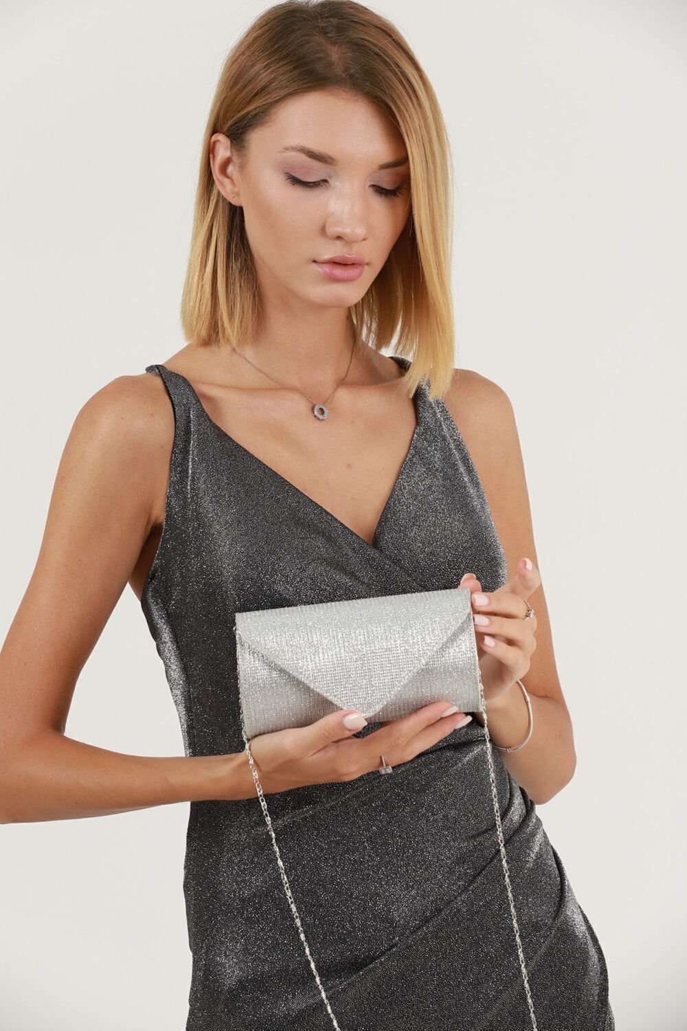 efnanstore Gümüş Çizgili Çupra Abiye Çanta Portföy Clutch Çanta - Görsel 3