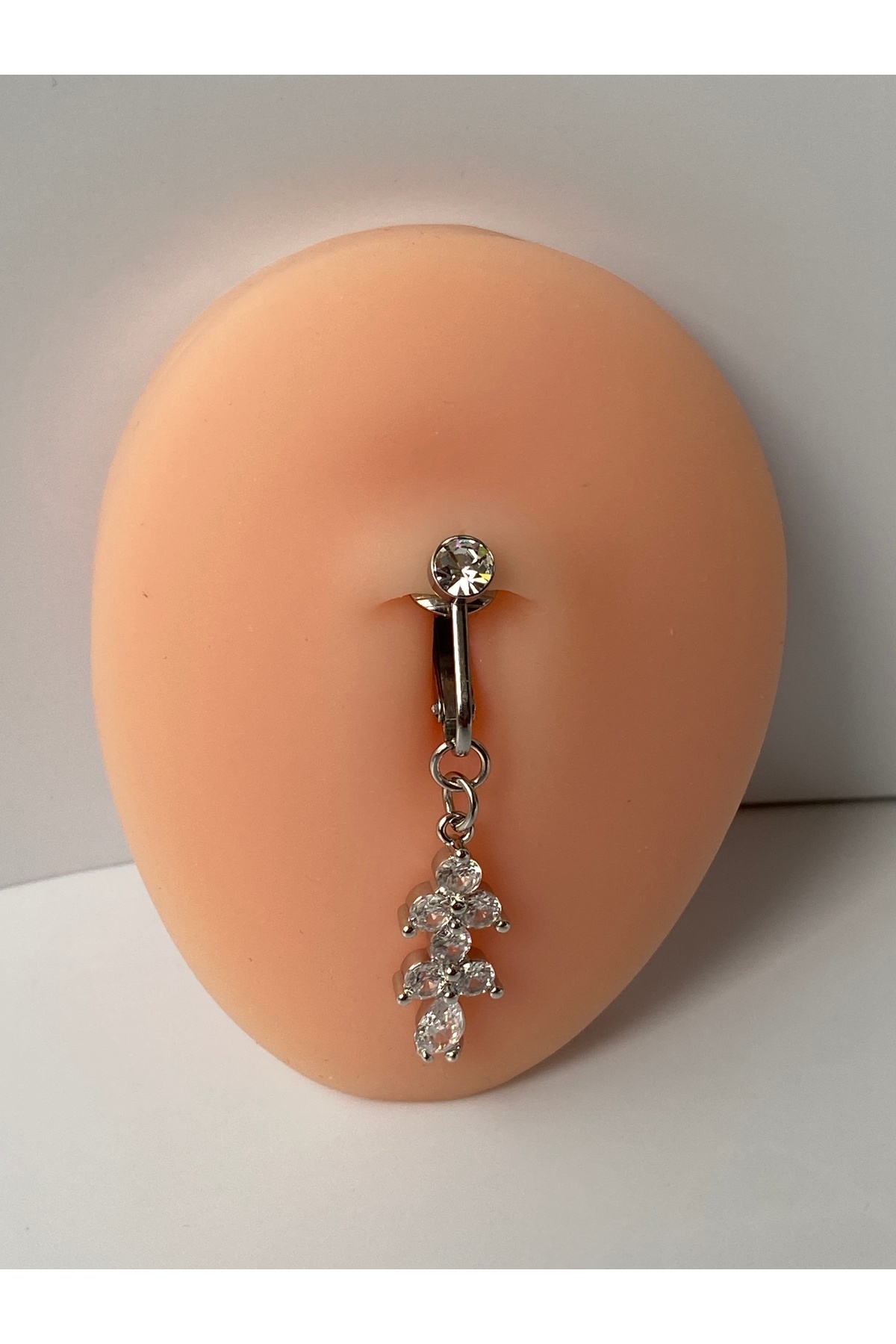 kurukafagift Çelik Göbek Piercing Mıknatıslı Deliksiz Kullanım Sıkıştırmalı Çiçek Sallantılı Uzun Model - Görsel 3