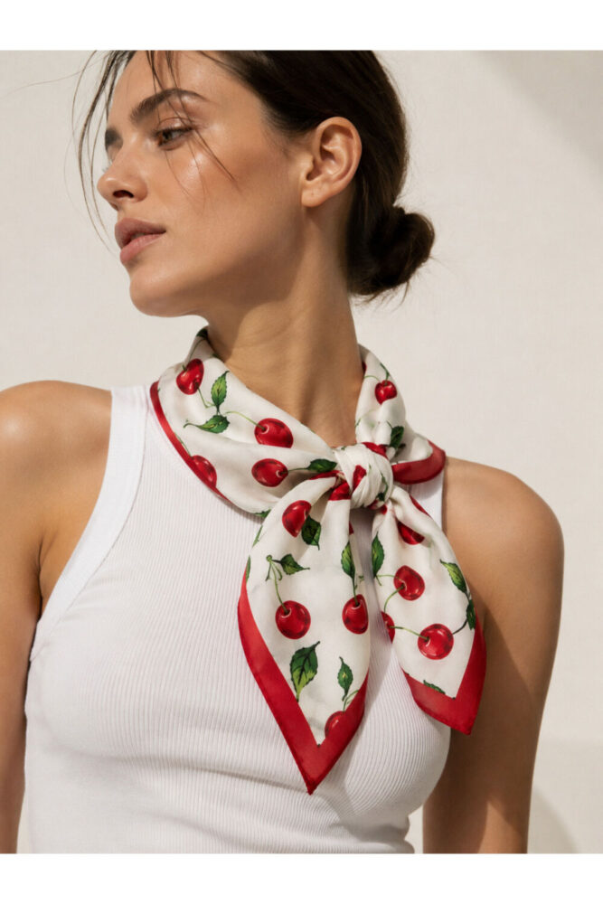 Wega Moda Kiraz Desenli 0 Pamuk 55x55 cm Kare Fular Bandana – Saç, Boyun ve Çanta Aksesuarı - Görsel 2