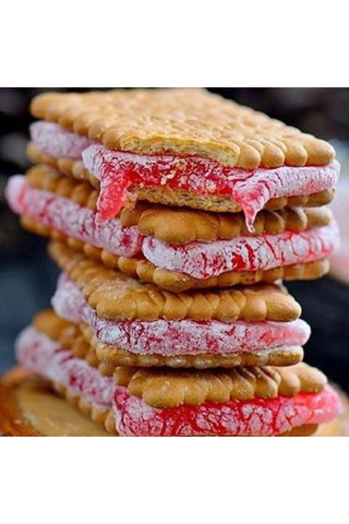 Dadak Lokum ve Kuruyemiş Bisküvi Arası Kıstırmalık Günlük Taze Lokum 1 KG