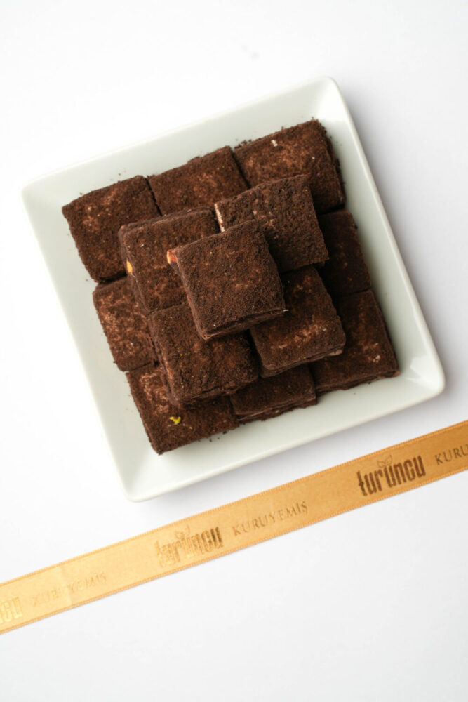 Turuncu Kuruyemiş Browni Parçacıklı Çikolatalı Katmer Lokum 500 gr - Görsel 2