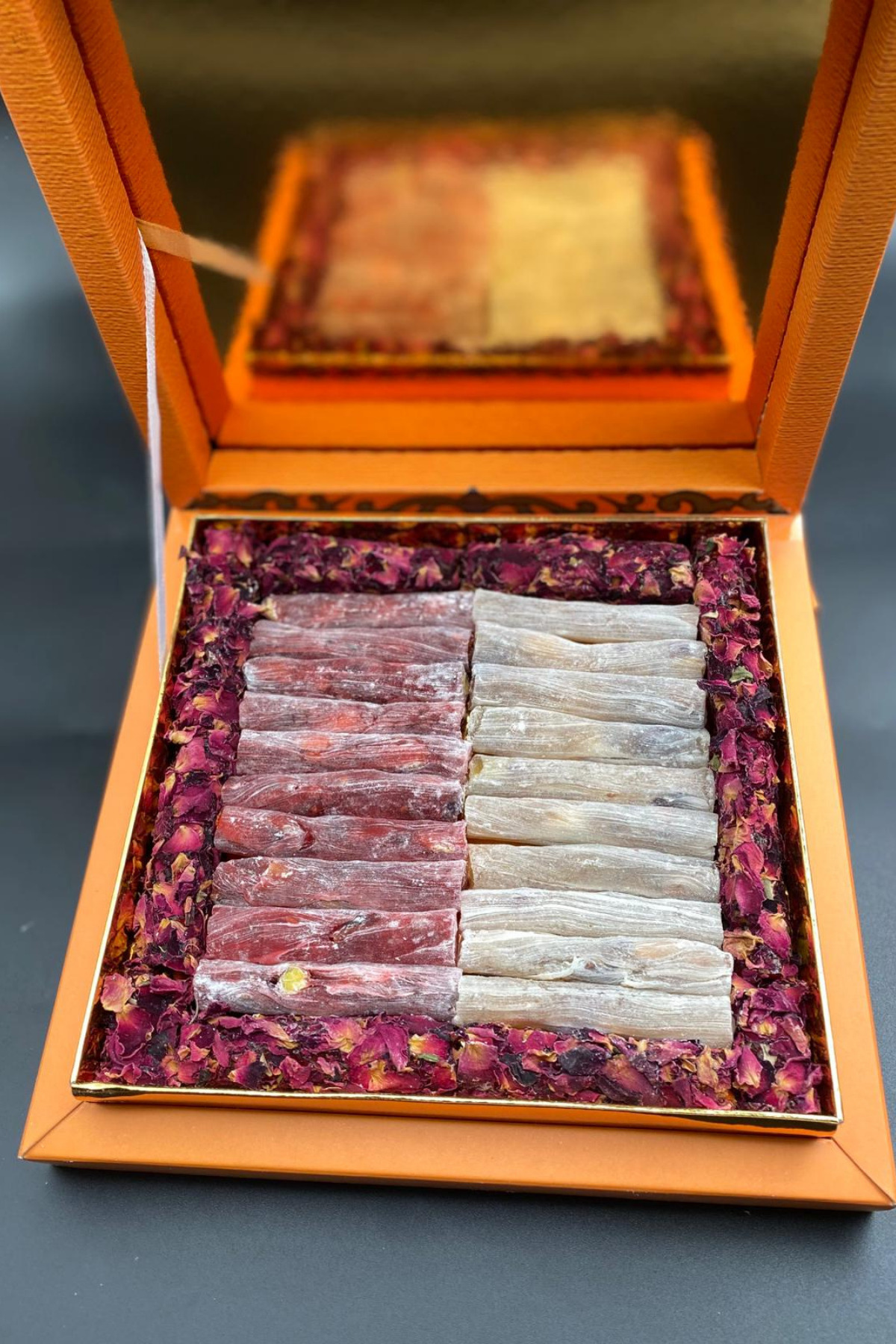 Kutluhan 450 gr karışık Güllü,a Damlasakızlı, Narlı parmak Fitil Turkish Delight Lokum, 450 gr