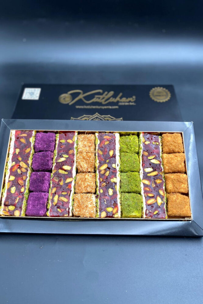 Kutluhan karışık hediyelik kutuda lokum lotuslu,narlı,fıstıklı,kadayıflı,yaban mersinili, 850 gr - Görsel 2