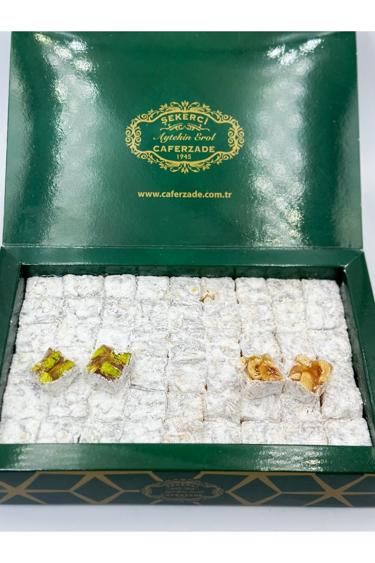 Şekerci Caferzade Avantajlı Kutu Çifte Kavrulmuş Extra Fındıklı 250 Gr & Çifte Kavrulmuş Extra Fıstıklı 250 Gr