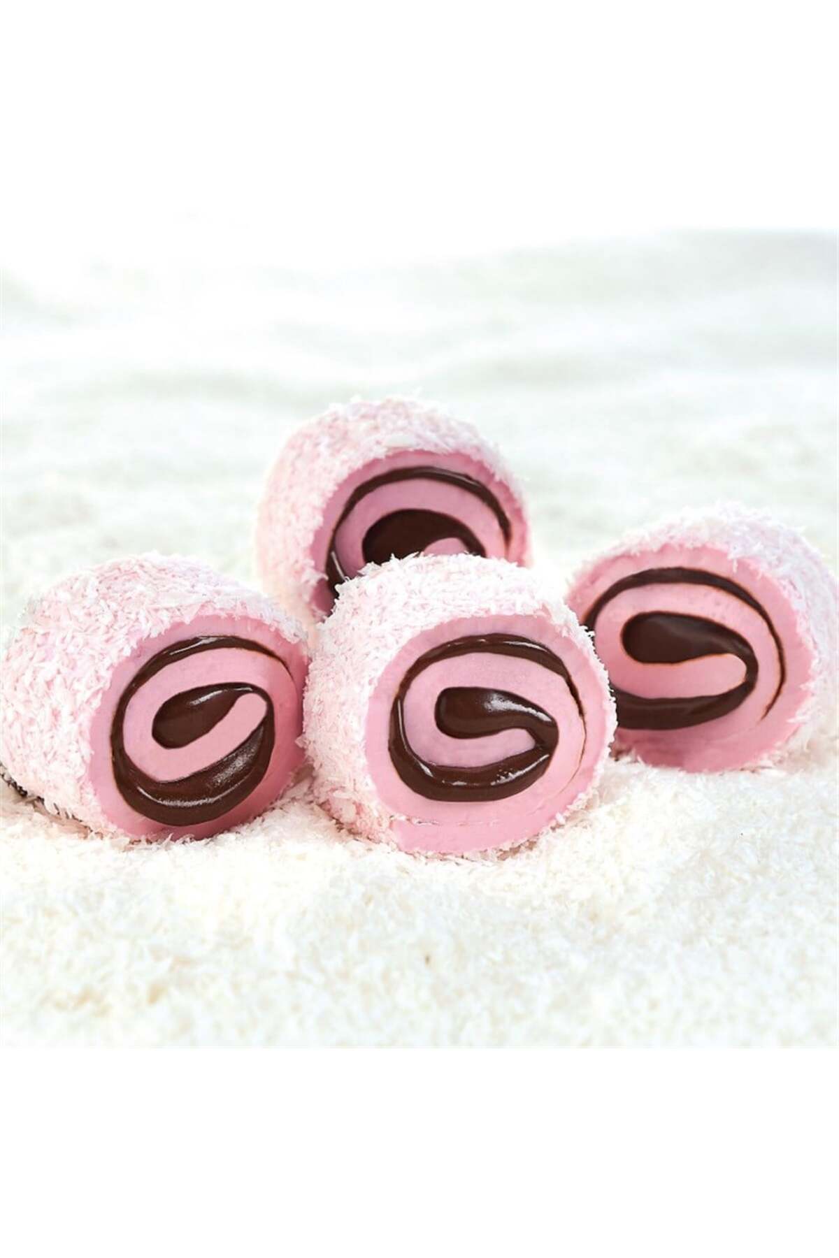 Lokum Atölyesi Sultan Çilek Aromalı Çikolatalı Lokum 500g