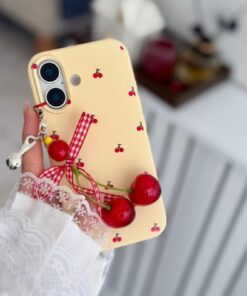 Go Aksesuar Iphone 16 Uyumlu Charm Kiraz Tasarımlı Oyuncaklı Esnek Silikon Kılıf - Görsel 3
