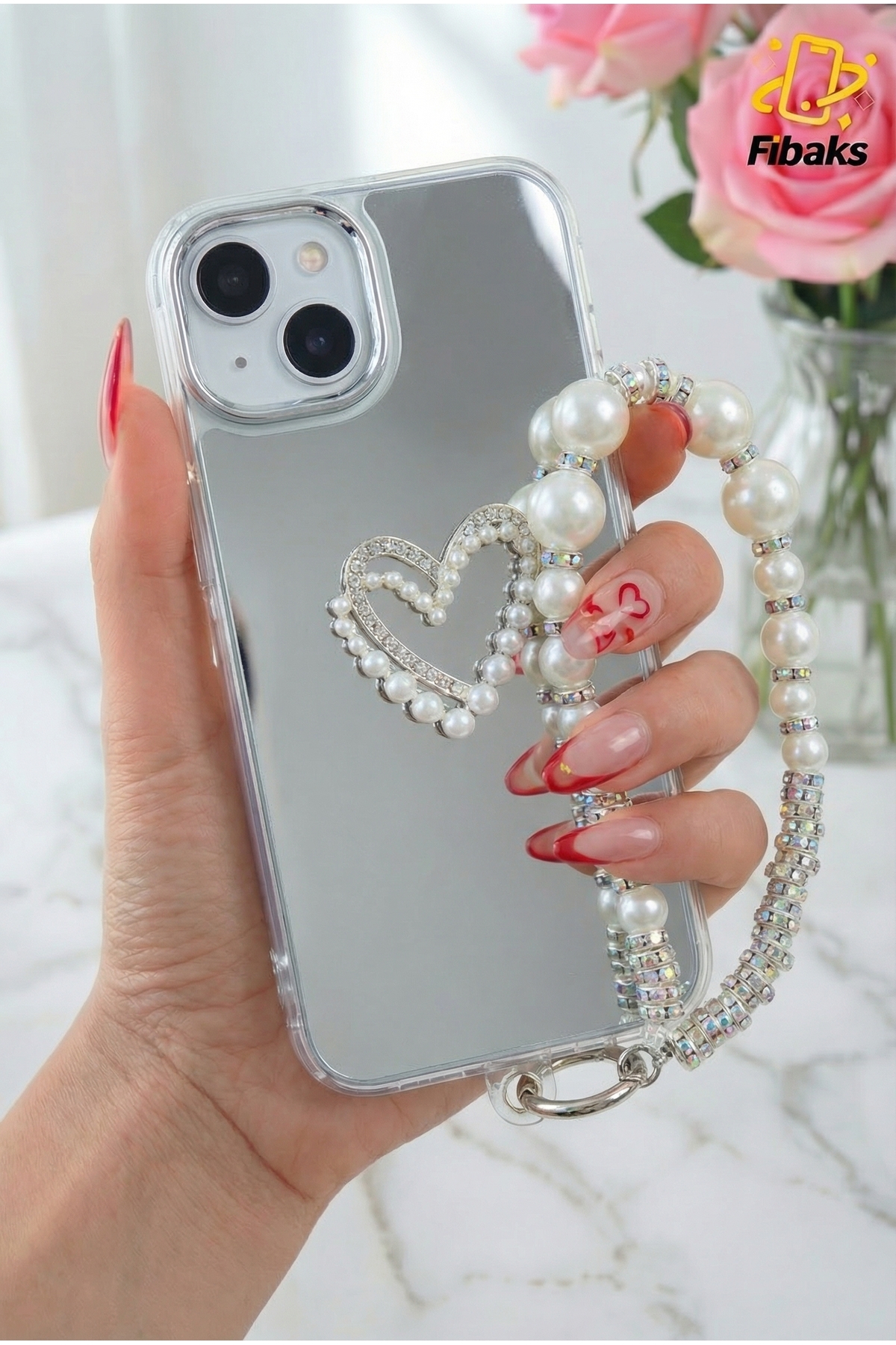 Fibaks iPhone 13/14/15 Kılıf Aynalı İnci Charm Askılı Kalp Tasarımlı Desenli Silikon Kapak - Görsel 3