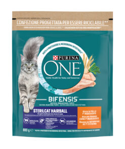 Alternative view of Purina One Tüy ve Tüy Yumağı Kontrolü Sağlayan Tavuklu Kısırlaştırılmış Kedi Maması 800g