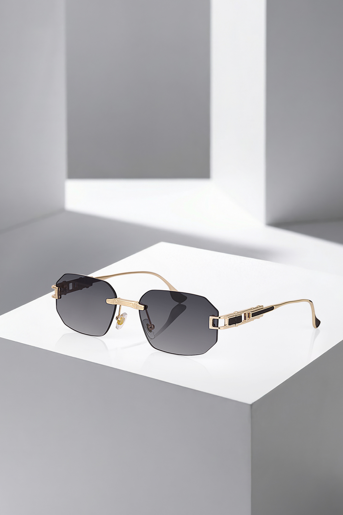 polo air UV400 Korumalı Geometrik Çerçevesiz Kadın Güneş Gözlüğü Siyah Gold Renk PLG-2123C1
