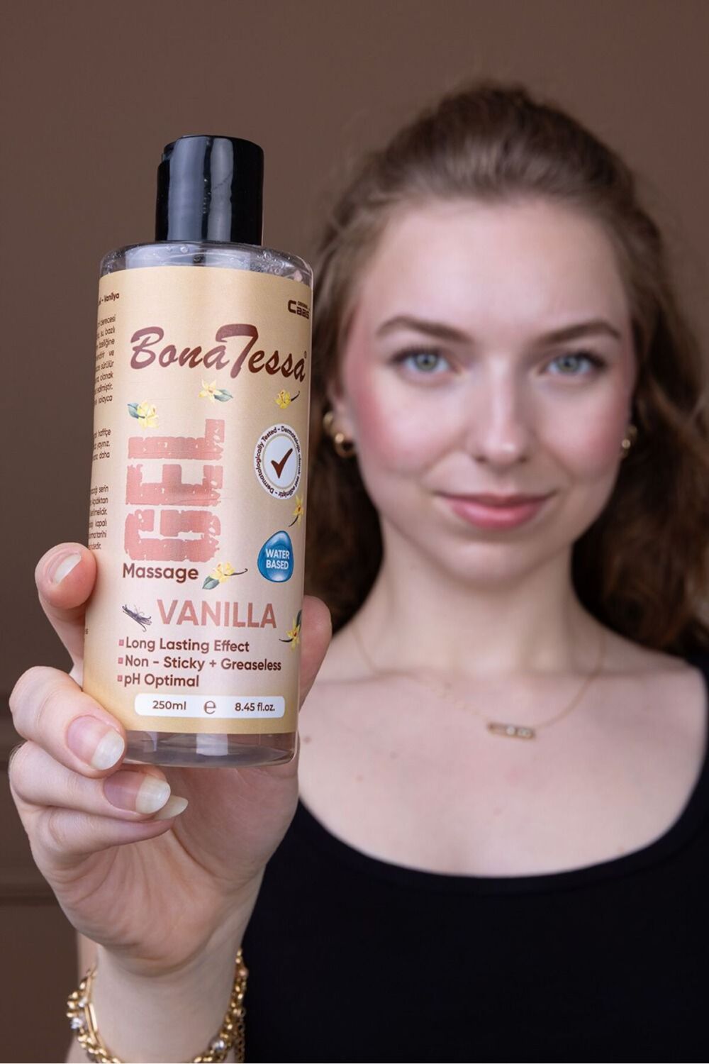 FEMSTAR Vanilya Aromalı Su Bazlı Vücut 250 ML Masaj Yağı Vanilyalı Kayganlaştırıcı Spa Jeli - Görsel 2