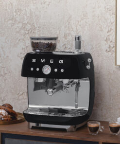 Smeg 50'S Style Retro Siyah Öğütücülü Espresso Kahve Makinesi Egf03bleu