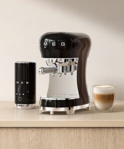 Smeg 50's Style Siyah Espresso Kahve Makinesi Seti & Yeni Kompakt Süt Köpürtücülü
