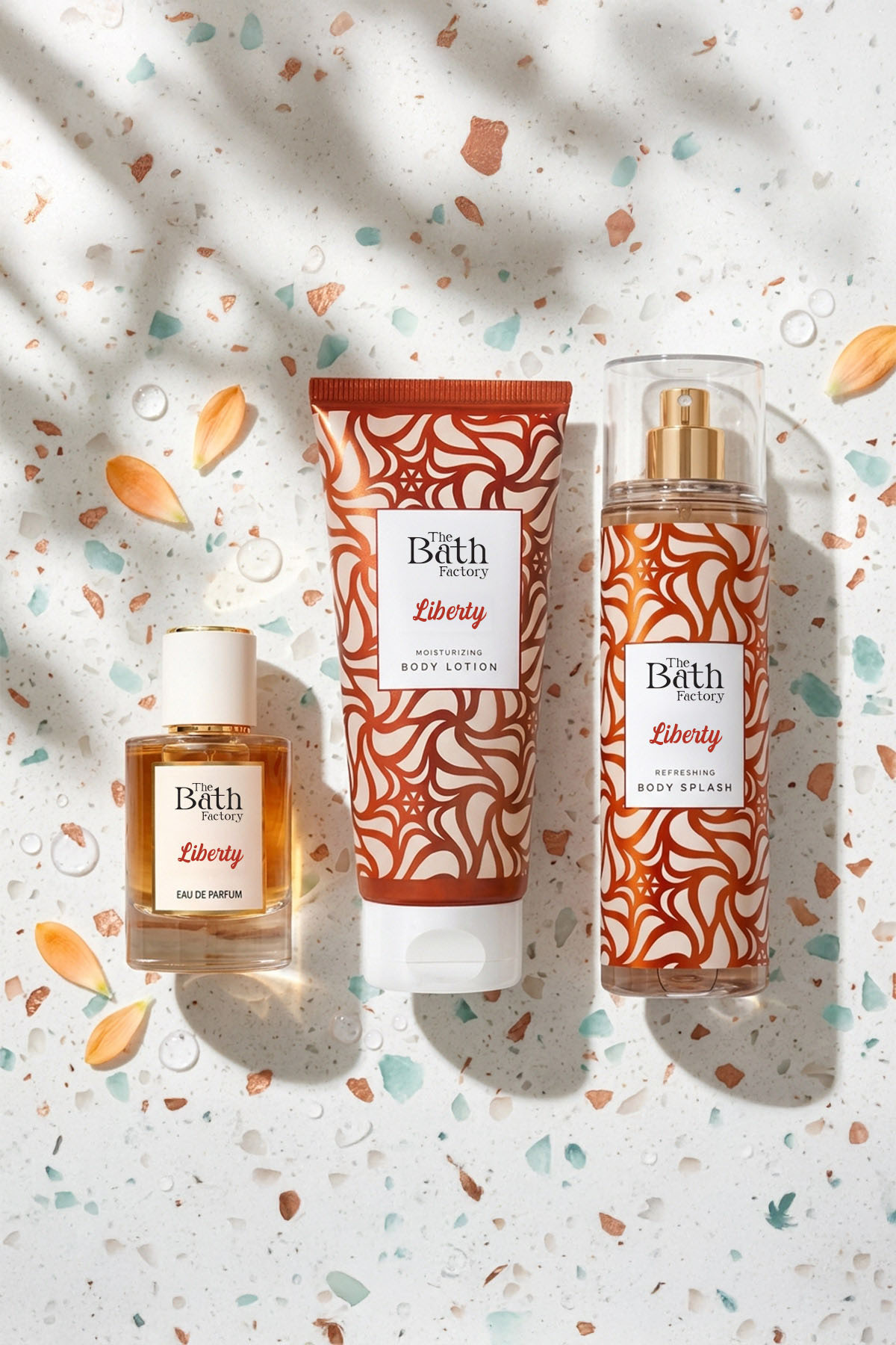 THE BATH FACTORY Liberty Parfüm 50 Ml + Liberty Vücut Spreyi 200 Ml + Liberty Vücut Losyonu 200 Ml Set - Görsel 2